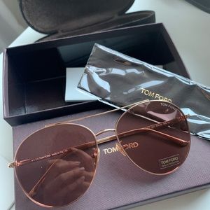 BRAND NEW Tom Ford Cleo Sunglasses TF757 Gold